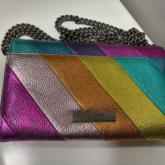 Kurt Geiger London wallet on chain - Picture 6 of 9